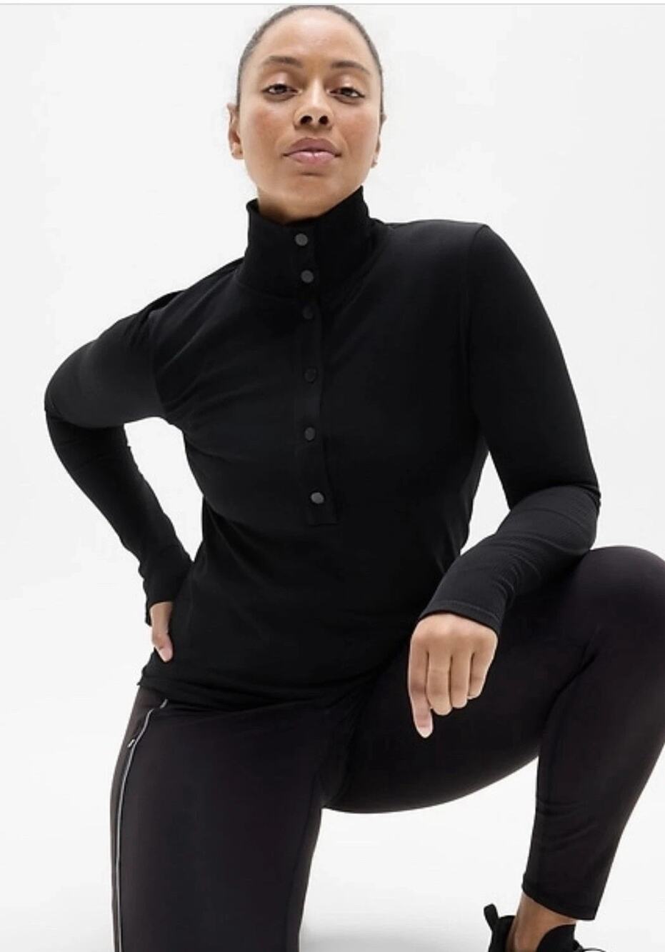 ATHLETA Flurry Seamless Henley Womens Top Size M Black Ribbed Thumbholes GYM
